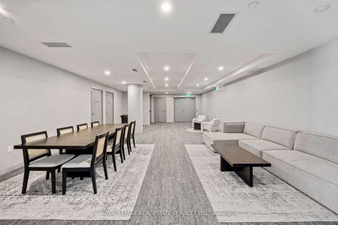 Photo 25 at 708 - 859 The Queensway, Queensway, Toronto