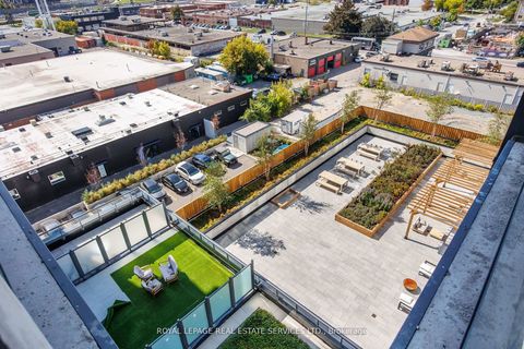 Photo 27 at 708 - 859 The Queensway, Queensway, Toronto