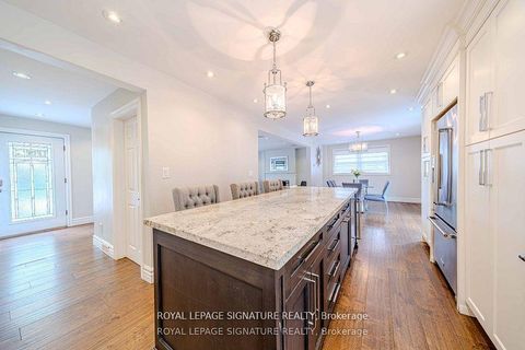Photo 4 at 41 Mayo Drive, Rustic, Toronto