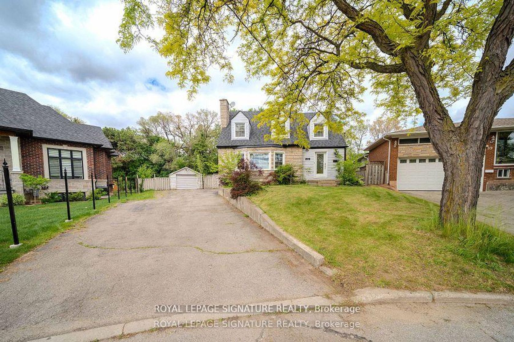 Photo 1 at 41 Mayo Drive, Rustic, Toronto Photo 1 at 41 Mayo Drive, Rustic, Toronto