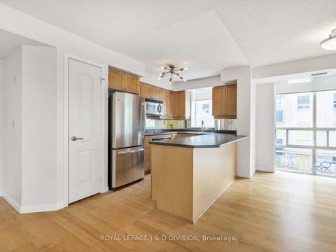 Photo 7 at 305 - 18 Stafford Street, Niagara, Toronto