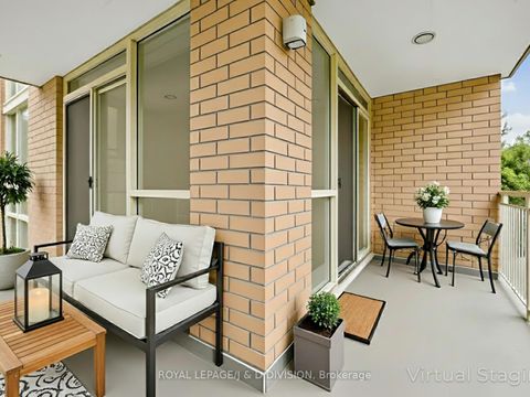 Photo 14 at 305 - 18 Stafford Street, Niagara, Toronto