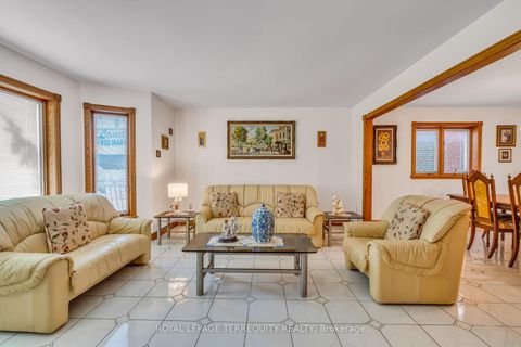 Photo 8 at 531 Lauder Avenue, Oakwood Village, Toronto