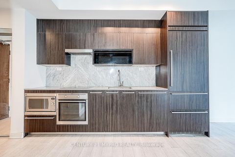 Photo 8 at 210 - 90 Queens Wharf Road, Waterfront Communities C1, Toronto