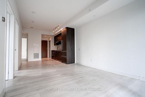 Photo 18 at 210 - 90 Queens Wharf Road, Waterfront Communities C1, Toronto