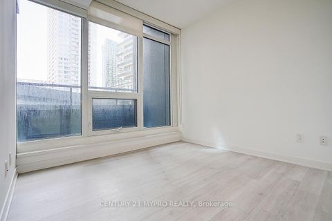 Photo 19 at 210 - 90 Queens Wharf Road, Waterfront Communities C1, Toronto