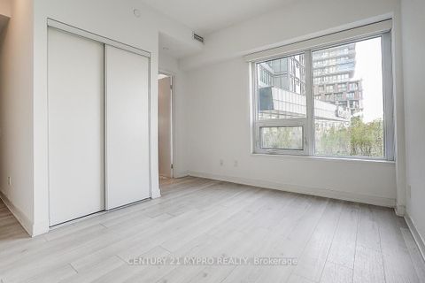 Photo 25 at 210 - 90 Queens Wharf Road, Waterfront Communities C1, Toronto
