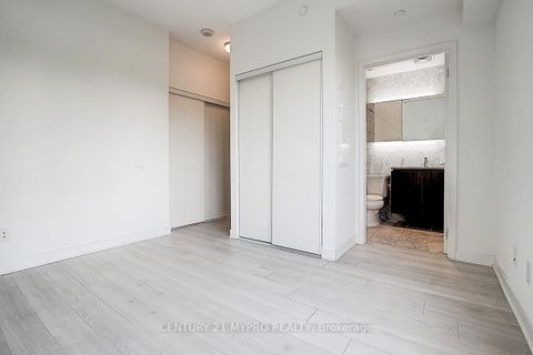 Photo 27 at 210 - 90 Queens Wharf Road, Waterfront Communities C1, Toronto