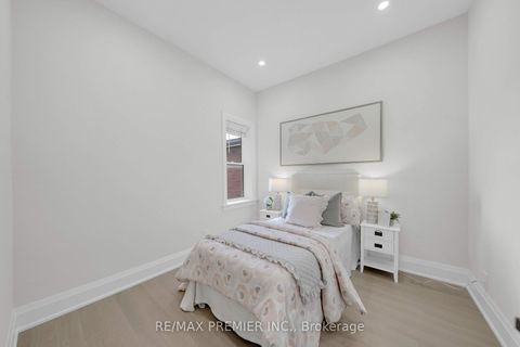 Photo 28 at 388 Crawford Street, Bellwoods, Toronto