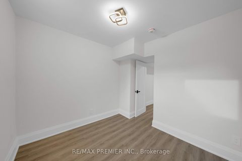 Photo 38 at 388 Crawford Street, Bellwoods, Toronto