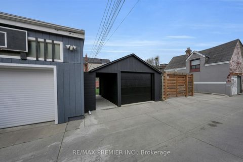 Photo 44 at 388 Crawford Street, Bellwoods, Toronto