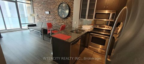 Photo 1 at 403 - 18 Yorkville Avenue, Annex, Toronto