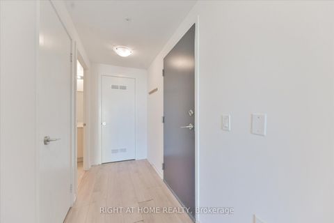 Photo 2 at 507 - 3237 Bayview Avenue, Steeles, Toronto