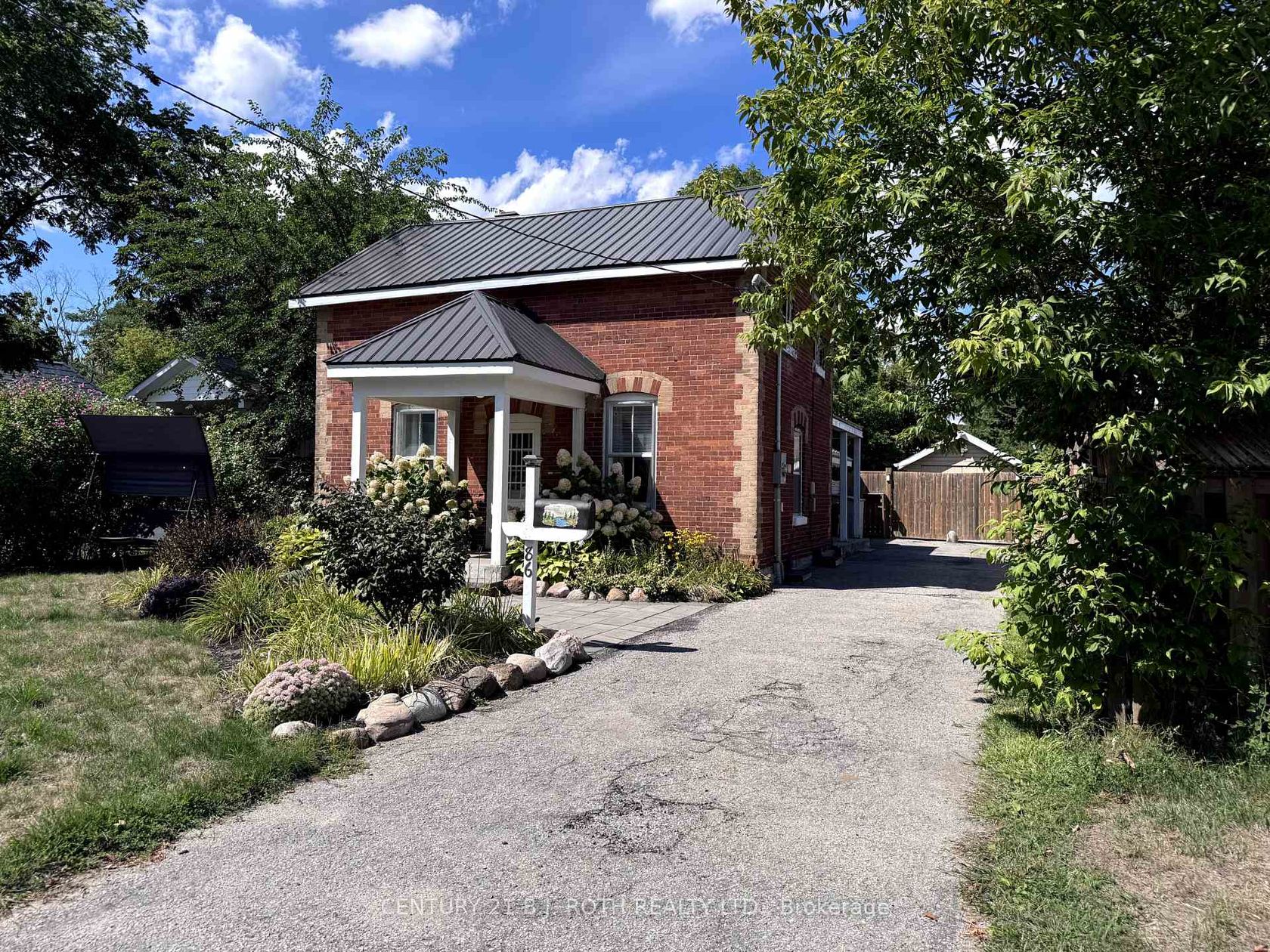 86 Henry Street, Queen