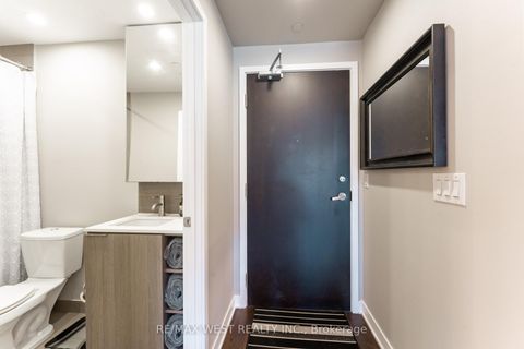 Photo 4 at 507 - 170 Sumach Street, Regent Park, Toronto