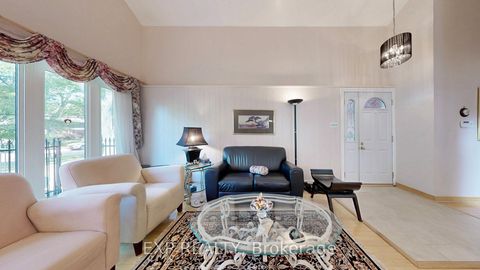 Photo 4 at 6 Abbottswood Road, Bendale, Toronto