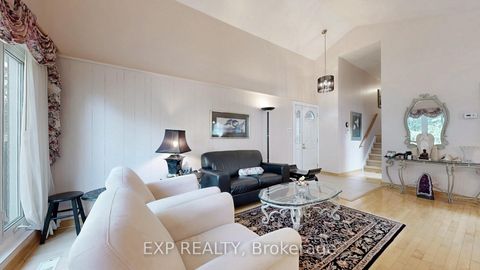 Photo 5 at 6 Abbottswood Road, Bendale, Toronto