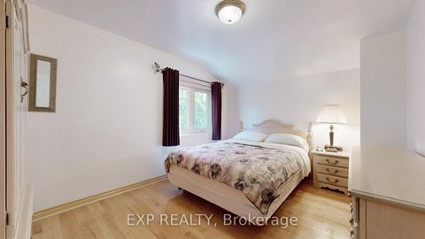 Photo 17 at 6 Abbottswood Road, Bendale, Toronto