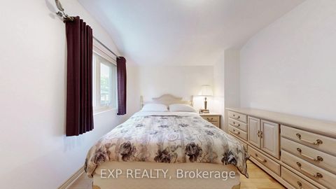 Photo 18 at 6 Abbottswood Road, Bendale, Toronto