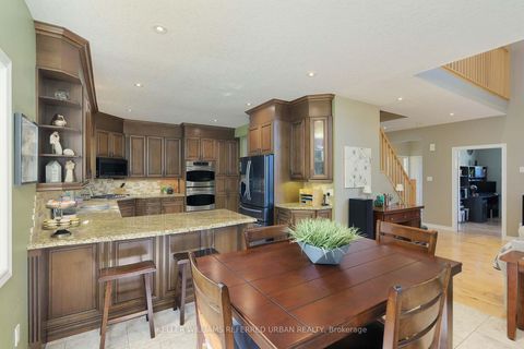 Photo 10 at 995 Chapman Street, Rural Innisfil, Innisfil Photo 10 at 995 Chapman Street, Rural Innisfil, Innisfil