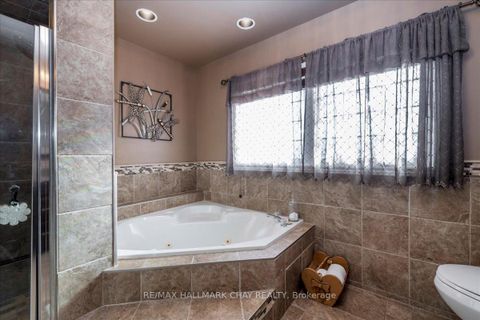 Photo 25 at 21 Barwick Drive, West Bayfield, Barrie