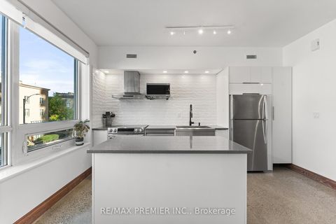 Photo 4 at TH13 - 57 East Liberty Street, Niagara, Toronto