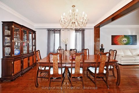 Photo 9 at 186 Oxford Street, Mill Pond, Richmond Hill