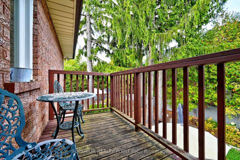 Photo 29 at 186 Oxford Street, Mill Pond, Richmond Hill