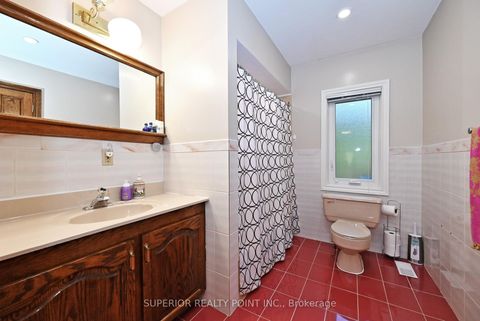 Photo 36 at 186 Oxford Street, Mill Pond, Richmond Hill