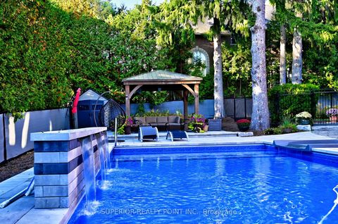 Photo 39 at 186 Oxford Street, Mill Pond, Richmond Hill