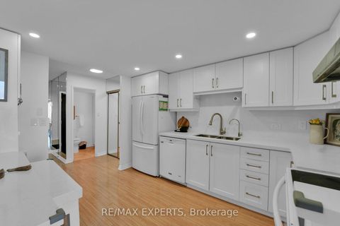 Photo 9 at 1811 - 2350 Bridletowne Circle, L'Amoreaux, Toronto