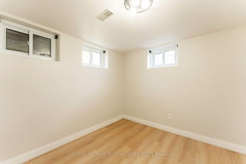 Photo 15 at 262 Duckworth Street, Codrington, Barrie