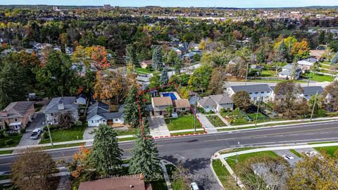 Photo 23 at 262 Duckworth Street, Codrington, Barrie