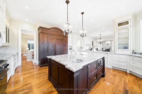 Photo 12 at 79 Grandvista Crescent, Vellore Village, Vaughan