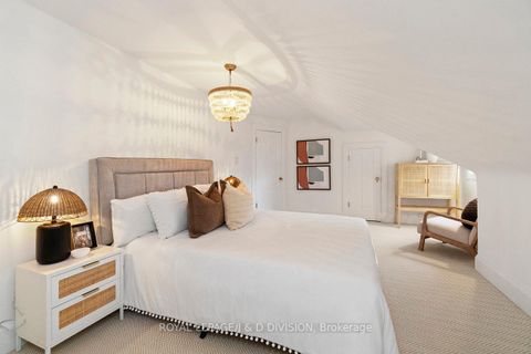 Photo 34 at 146 Balmoral Avenue, St. Clair, Toronto