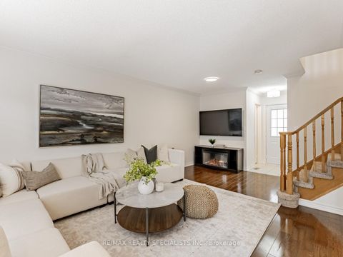 Photo 4 at 2418 Baintree Crescent, WM Westmount, Oakville