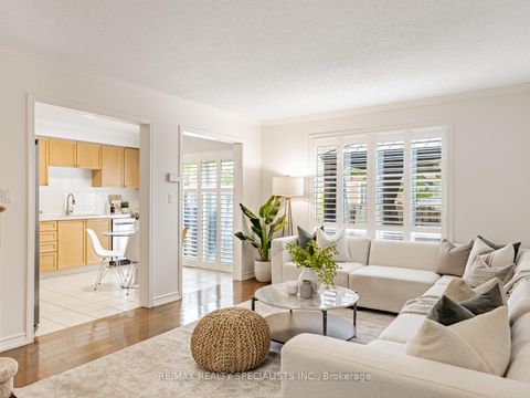 Photo 6 at 2418 Baintree Crescent, WM Westmount, Oakville