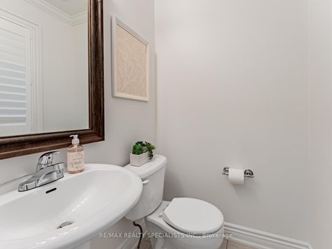 Photo 13 at 2418 Baintree Crescent, WM Westmount, Oakville
