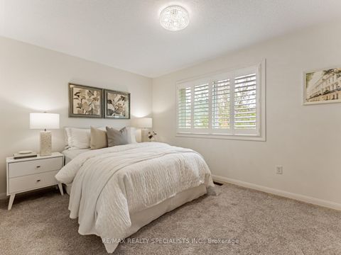 Photo 16 at 2418 Baintree Crescent, WM Westmount, Oakville