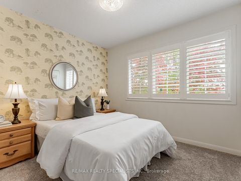 Photo 17 at 2418 Baintree Crescent, WM Westmount, Oakville