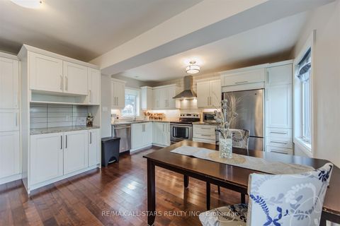 Photo 3 at 27 Martindale Road, Cliffcrest, Toronto