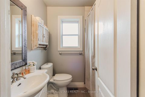 Photo 11 at 27 Martindale Road, Cliffcrest, Toronto