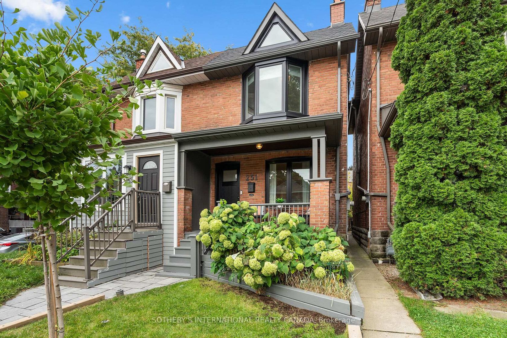 251 Bowood Avenue, Lawrence Park North, Toronto photo 3