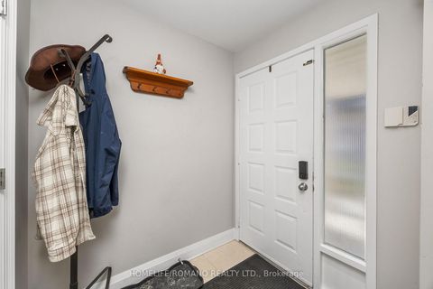 Photo 4 at 36 Brougham Drive, East Woodbridge, Vaughan Photo 4 at 36 Brougham Drive, East Woodbridge, Vaughan