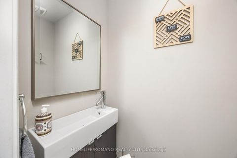 Photo 5 at 36 Brougham Drive, East Woodbridge, Vaughan