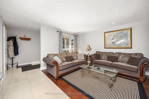 Photo 7 at 36 Brougham Drive, East Woodbridge, Vaughan Photo 7 at 36 Brougham Drive, East Woodbridge, Vaughan