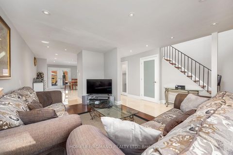 Photo 9 at 36 Brougham Drive, East Woodbridge, Vaughan