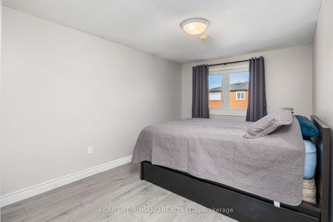 Photo 22 at 36 Brougham Drive, East Woodbridge, Vaughan