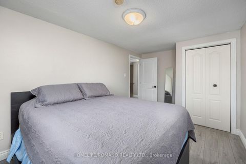 Photo 23 at 36 Brougham Drive, East Woodbridge, Vaughan