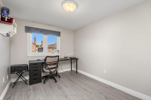 Photo 24 at 36 Brougham Drive, East Woodbridge, Vaughan